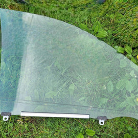 USED DRIVER'S FRONT WINDOW GLASS